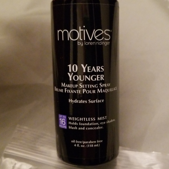 Motives Makeup kit *CLEAROUT* - Picture 2 of 7